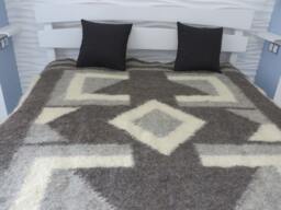 Handwoven Wool Blanket Grey Hutsul Lizhnyk Throw - 185x210cm - thumbnail 1