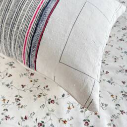 Vintage Hmong Hemp Pillow Cover - 16 X 26 - thumbnail 4