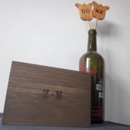 Personalized Wedding Note Box With Cut Out Card Slot in Line With Arrow Pyrography Dark Stained - thumbnail 3