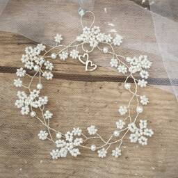 Beaded Wreath Sun Catcher, Pearl Heart Charm, Wedding Favor - thumbnail 2
