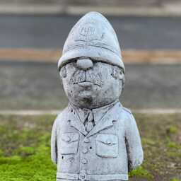 Concrete Cricket Player Sculpture Outdoor Man Figurine Garden Batsman Statue Handmade Ornament Man Lover Gift Yard Art Decor - thumbnail 2