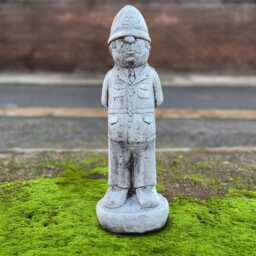 Concrete Cricket Player Sculpture Outdoor Man Figurine Garden Batsman Statue Handmade Ornament Man Lover Gift Yard Art Decor - thumbnail 1
