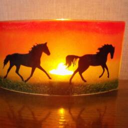 "Beautiful Glass Fused ""Horse" - thumbnail 3