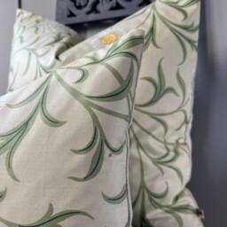 William Morris Scroll Cream Green Designer Fabric Sofa Cushion Pillow Cover - thumbnail 3