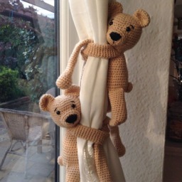 Crochet Bear Curtain Tie Back, Nursery Decor, Baby Shower Gift - thumbnail 4