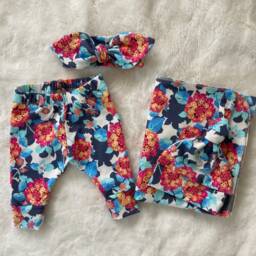 Hydrangea Swaddle Blanket & Newborn Hat Or Headband Set. Girl Take Home Clothes. Baby Shower Gift. Photo Prop - thumbnail 2