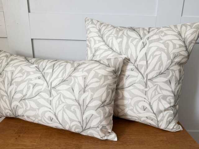 William Morris Willow Bough Grey/Green Fabric 16 - image 1