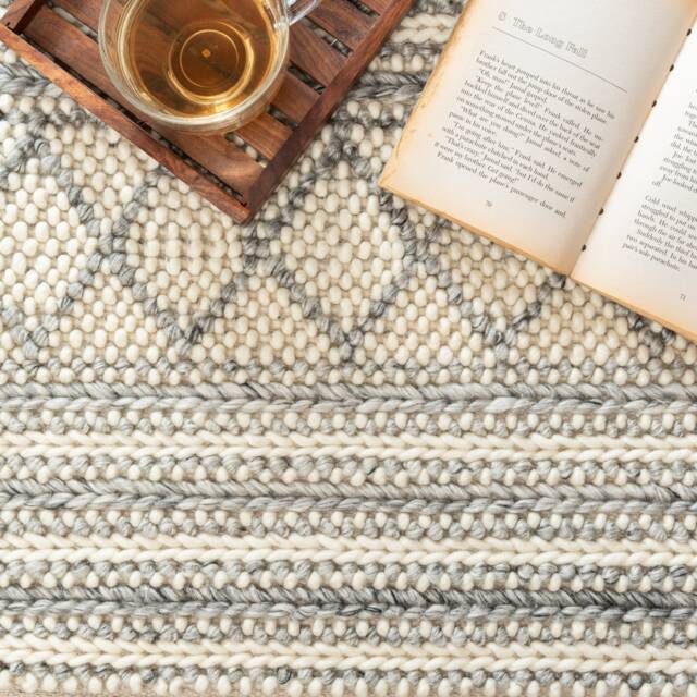 Hand Woven , Handmade Carpet Modern Style New Zealand & Blended Wool Indoor Rug. Entryway Or Runner - Therugbasket - image 1