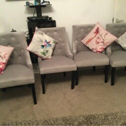 2x Windsor Velvet Dining Chairs - Button Tufted Knocker Back Accent Chair With Wooden Legs - thumbnail 4
