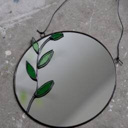 Green Branch Stained Glass Mirror, Small Circle Wall Hanging Mirror With Botanical Leaves, Round Decorative Floating Circular Decor - thumbnail 3