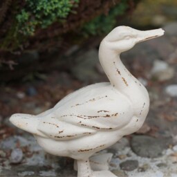 Cast Iron Duck Ornament - White Antique Style Garden Home Animal Sculpture - thumbnail 2