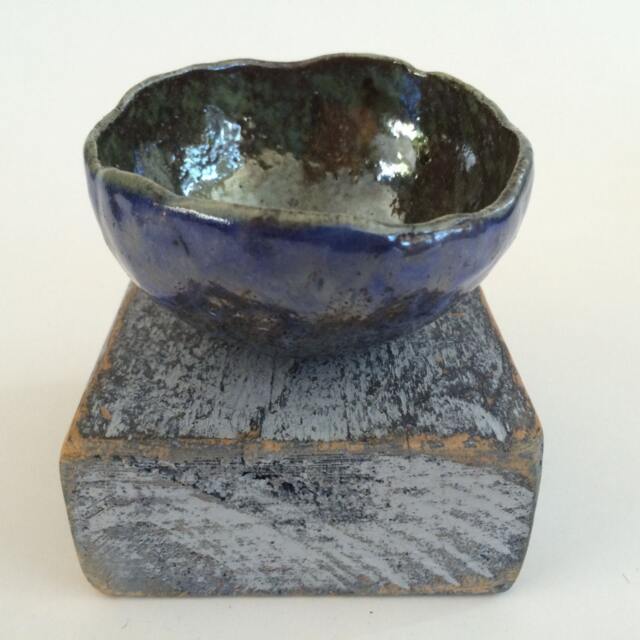 Pinched Bowl W/Pedestal