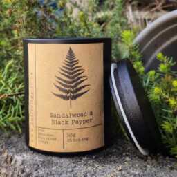 Sandalwood & Black Pepper Scented Candle - 20Cl - Hand-Poured in Small Batches - thumbnail 2