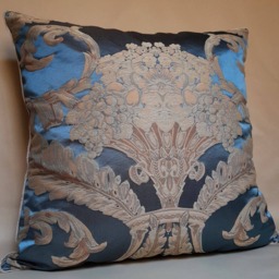 Rubelli Labuan Blue Silk Damask Fabric Lumbar Throw Pillow Cushion Cover - Handmade in Italy - thumbnail 2
