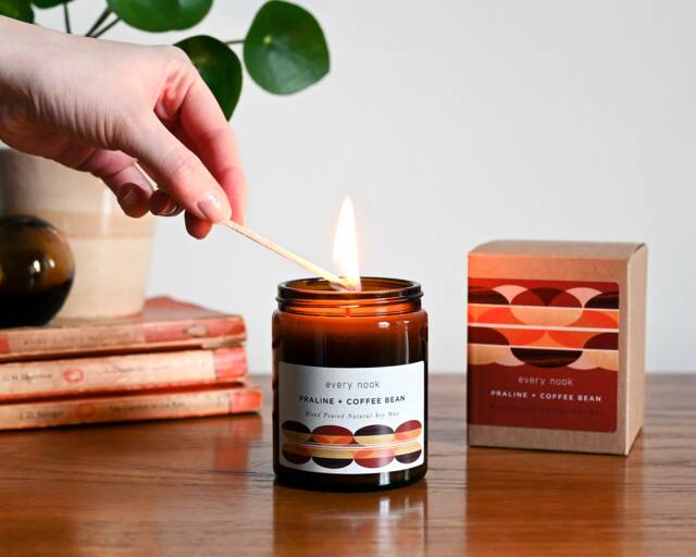 Hand-Poured Soy Candle - Praline + Coffee Bean Scent Roast Chestnuts & Ginger Autumnal Home Fragrance Gift For Lovers Uk-Made - image 1