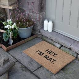 Hey I'm Mat Novelty Door - Funny Doormat Non Slip Outside Home Gift Welcome 60cm X 40cm - thumbnail 2