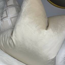 High Quality Polyester Velvet Cushion Cover Cream Beige Neutral Decor Plain Double Sided/Handmade - thumbnail 3