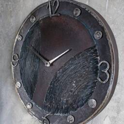 Round Metal Industrial Wall Clock, Made By The Steel Style Things, 6Th Anniversary Gift - thumbnail 3