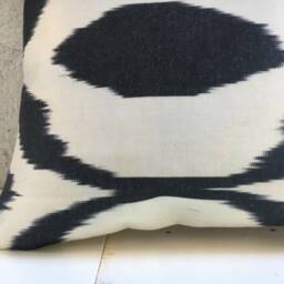 Silk Ikat Pillow Cover, Handwoven Decorative Cushion - 16x16 - thumbnail 3