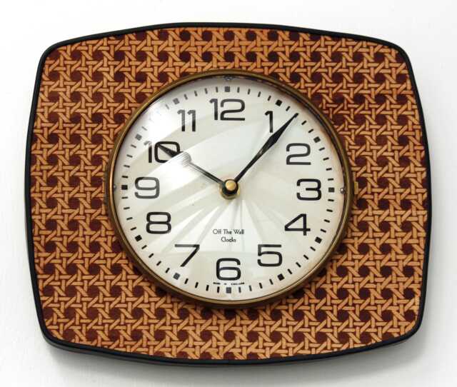 Vintage Style Wooden Wall Clock - New 26cm Retro Handmade Mid Century French Gift Off The Clocks - image 1