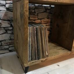 Media Storage Unit - No. 1 The Tower Rustic Pine // Turntable/Vinyl Record - thumbnail 3