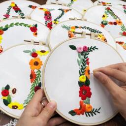 Floral Alphabet Embroidery Pattern-Hand Monogram Kit Beginners Modern-Easy 26 Letters Hoop Kit-Diy Starter Craft - thumbnail 3