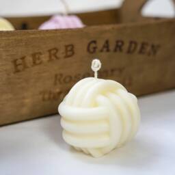 Handmade Knot Candle Vegan Soy Wax Ball Candle - thumbnail 3