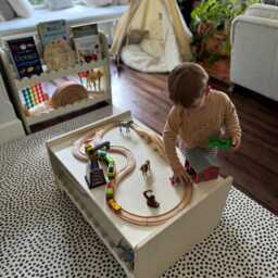 Montessori Children's Play Table Large Scallop Design - thumbnail 3