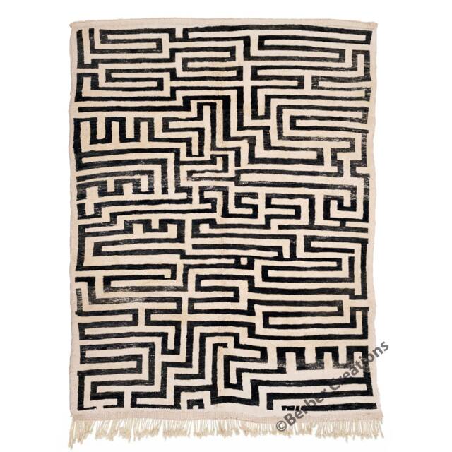 Labyrinthe Moroccan Rug Black & White, Modern Beni Rug, Berber Carpet, Genuine Wool Handmade - image 1