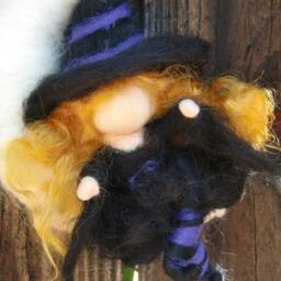 Felt Witch On The Crescent Moon -Autumn Needle Felted - Waldorf Inspired Needle Autumn By Rebecca Varon - thumbnail 4