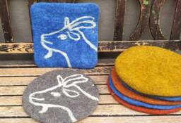 Handfelted Seat Cushion With A Goat For Chairs, Benches, Floors - thumbnail 1