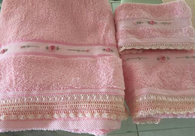 Pink Deluxe Embroidered Bath Towel, Face Washer, & Hand Towel Set With Crocheted Edge - image 1