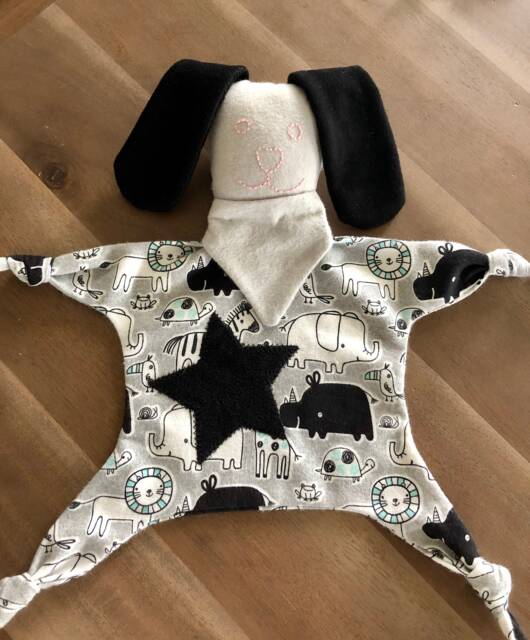 Baby Blanket/Cuddle Cloth/Lovie/Thumb Sucking Blanket - image 1