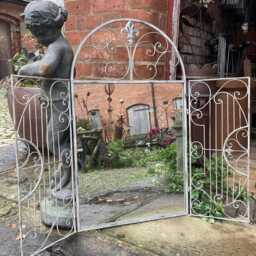 Large Metal Hanging Gate Mirror Garden/Indoor Wall Decor Ornament - thumbnail 3