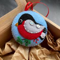 Felt Bullfinch Christmas Ornament, Handmade Bird Decoration - thumbnail 2