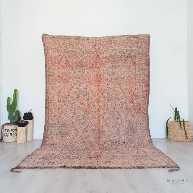 Vintage Pink Beni Mguild Rug, Authentic Moroccan 6x10 Ft - image 1