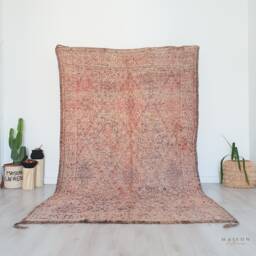 Vintage Pink Beni Mguild Rug, Authentic Moroccan 6x10 Ft - thumbnail 1