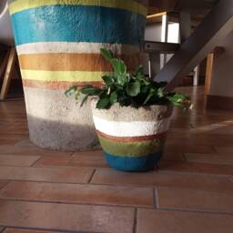 Small Concrete Plant Pot - thumbnail 2
