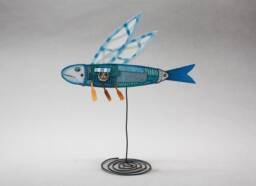 Paper Flying Fish, Moveable Sculpture - thumbnail 1