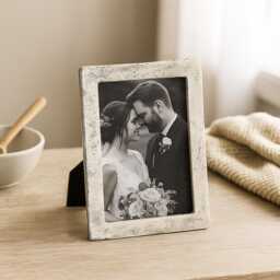 "Antique Silver Aluminium Medium Photo Frame - Tabletop Picture With Glass Front - 5""??7"