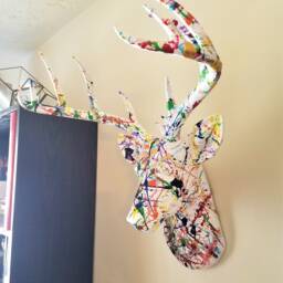 Abstract Expressionist Bear Head Custom Painted Animal Sculpture Wall-Mounted Colorful Art - thumbnail 4