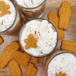 Freshly Baked Gingerbread Candle - Handmade 3 Sizes Available - thumbnail 1