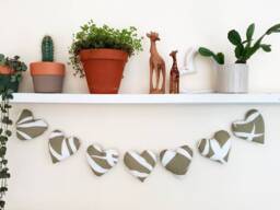 Heart Garland/Green Summer Wall Decor Neutral Bunting/ Leaf - thumbnail 1