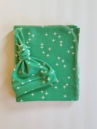 Organic Gender Neutral Newborn Set. Swaddle Blanket & Hat Green Photo Prop. Baby Shower Gift