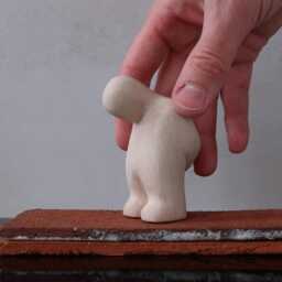 Shame - Expressive Ceramic Figurine For Sandplay & Counseling - thumbnail 4