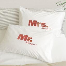 Mr & Mrs Pillowcase Romantic Gift Set in Green - thumbnail 2