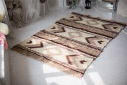 Handwoven Brown Wool Rug 6x9 Scandinavian Ethnic Home Decor - thumbnail 1