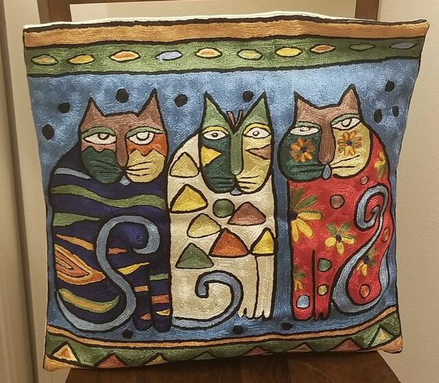 "Handmade Silk Embroidery Cat Cushion Cover Decorative Throw Pillow - 16""x16" - image 1