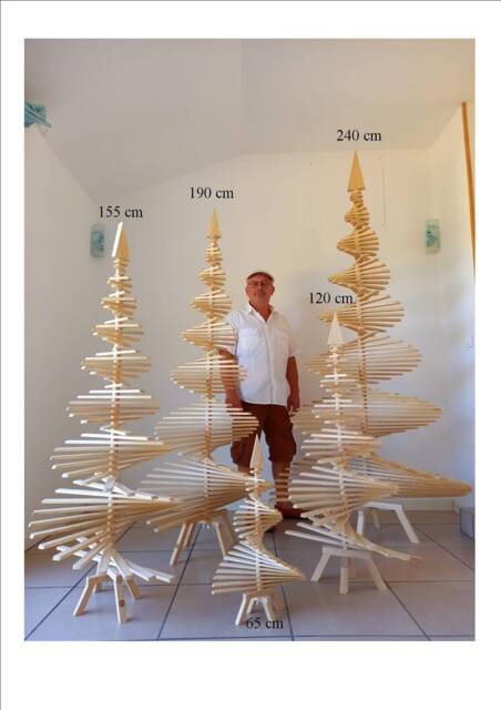 Wooden Christmas Tree - image 1