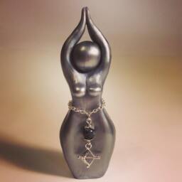 Diana - Artemis Story Goddess Statue - Sculpture, Maiden, Huntress, Moon Goddess, Wisdom, Priestess, Arrow, Story Goddess